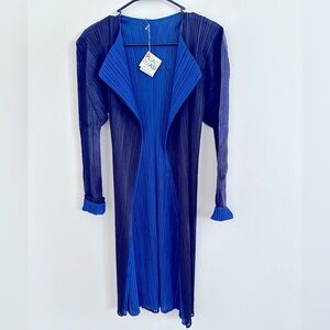 Beautiful two color long pleated fashion piece  duster dress up or down size S/M